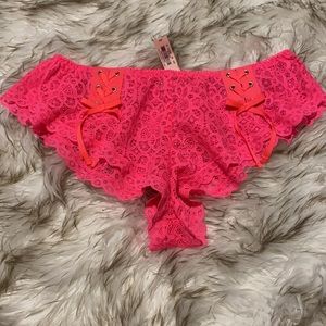 NWT Victoria’s Secret Lace Lingerie Sleep Shorts Bright Pink Size Small